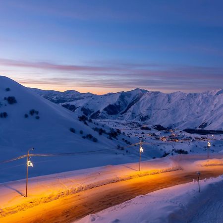 Gudauri Mountain Views Apartment ภายนอก รูปภาพ