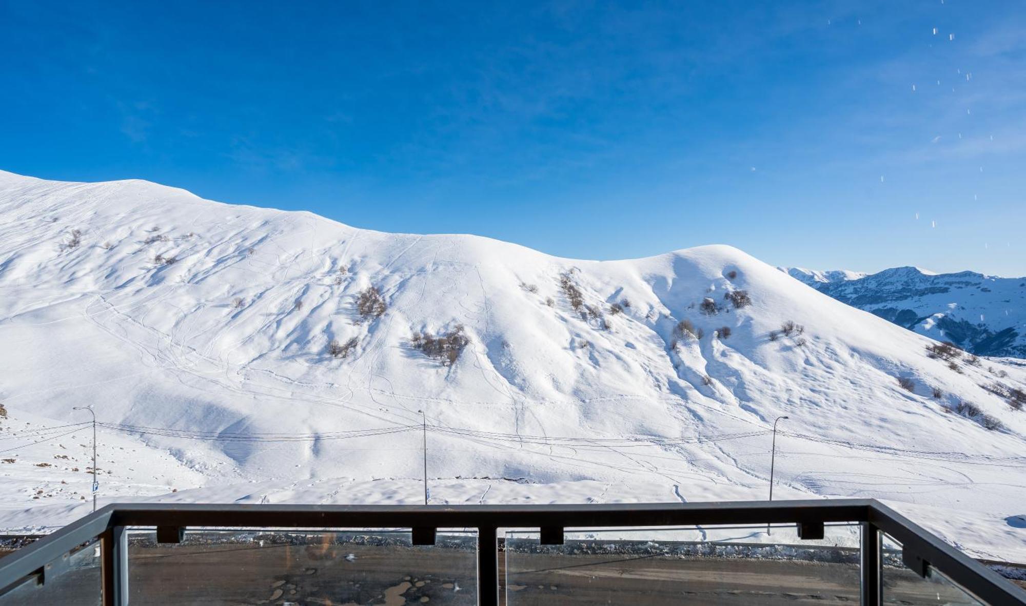 Gudauri Mountain Views Apartment ภายนอก รูปภาพ